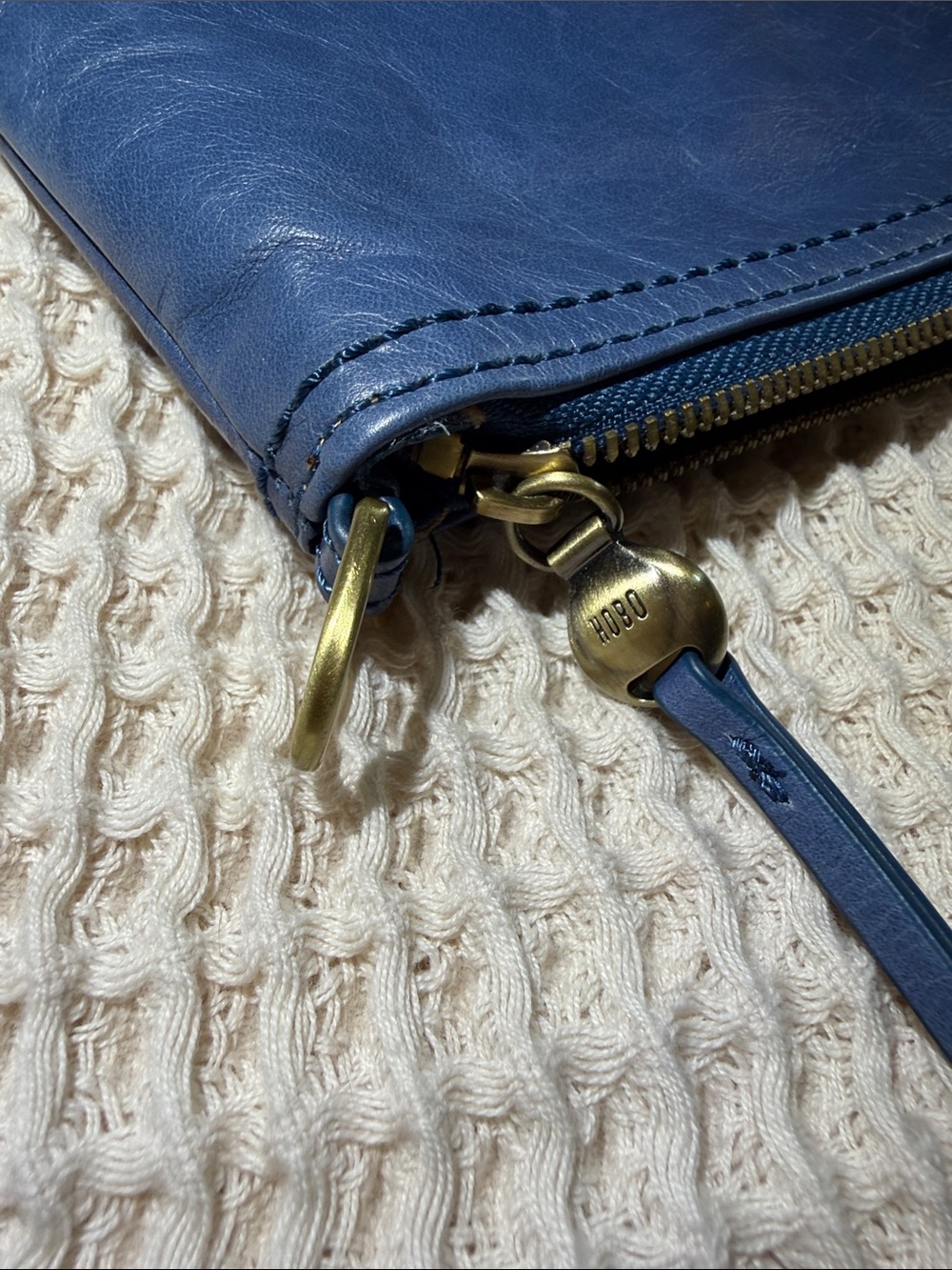HOBO Deep Blue Leather Wristlet Clutch with Zip Pull - Picture 5 of 8